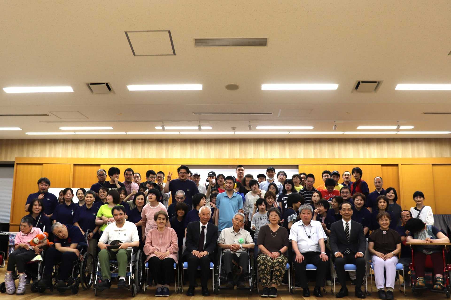宝島創立20周年記念式典を行いました